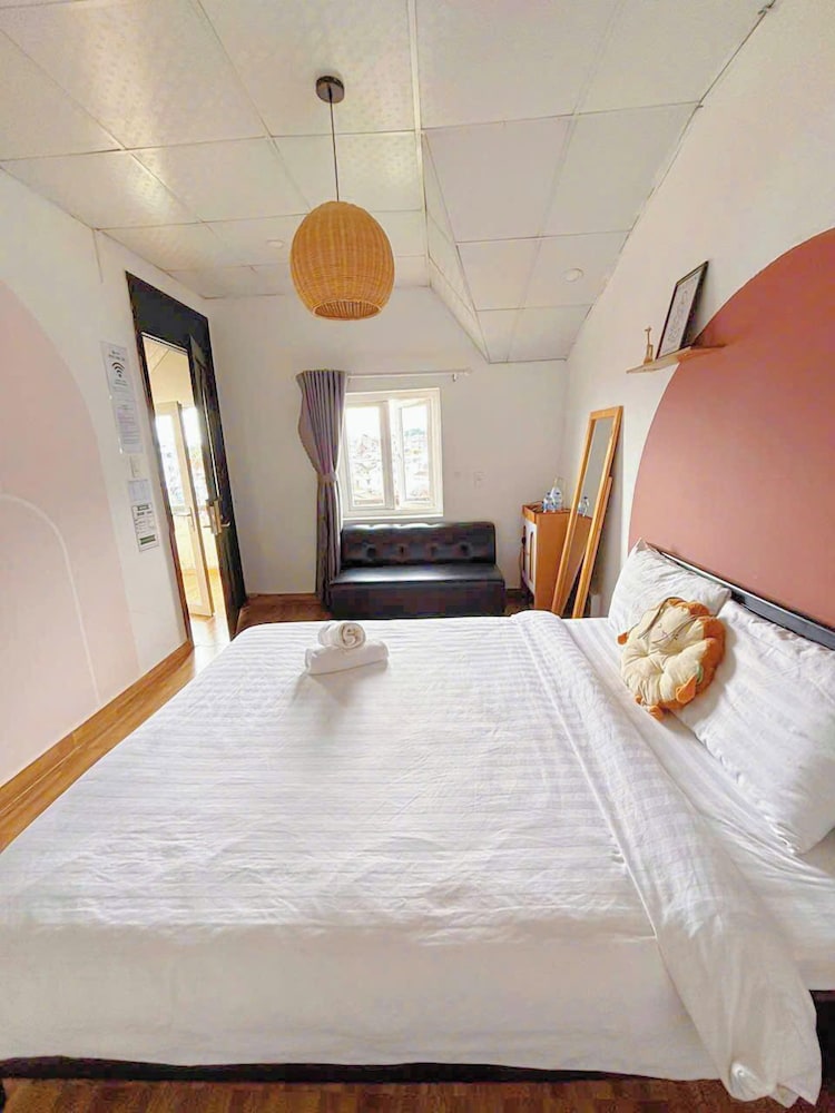 Superior Double Room, City View