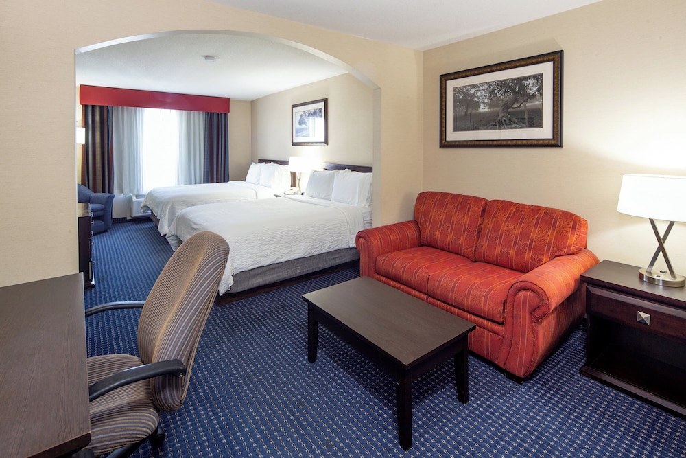 Suite, 2 Queen Beds - Photo 5