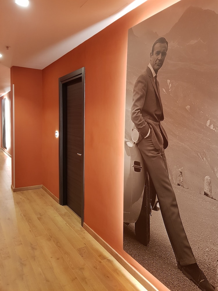 Deluxe Suite - Photo 14