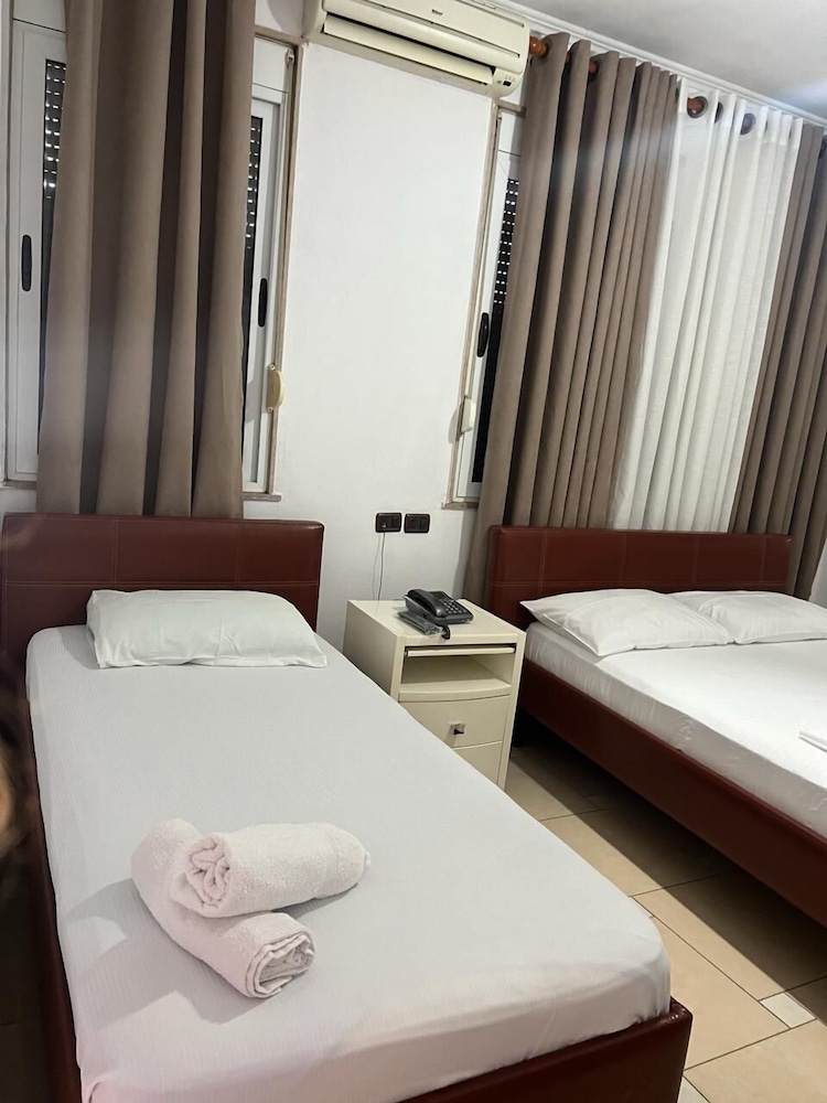 Comfort Triple Room, City View