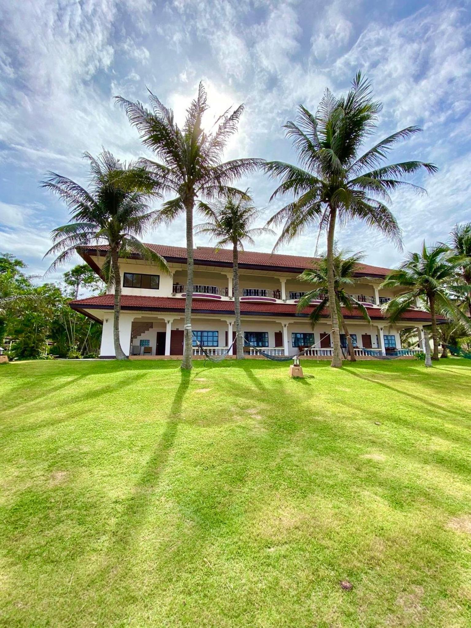 Triple Room - Beach Front photo 3