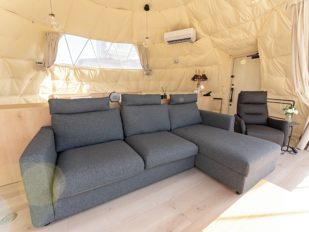 [Glamping] Pet Companion Western Modern Room 38 sqm [Shared Toilet & Bath room], Non Smoking photo 2