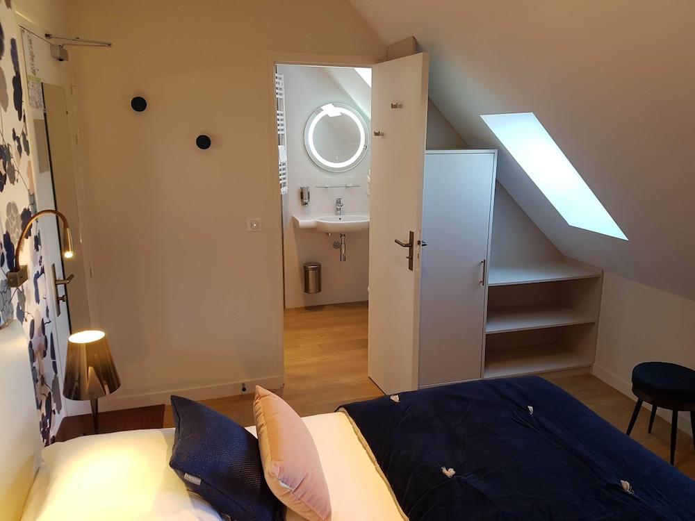 Standard Double Room photo 3