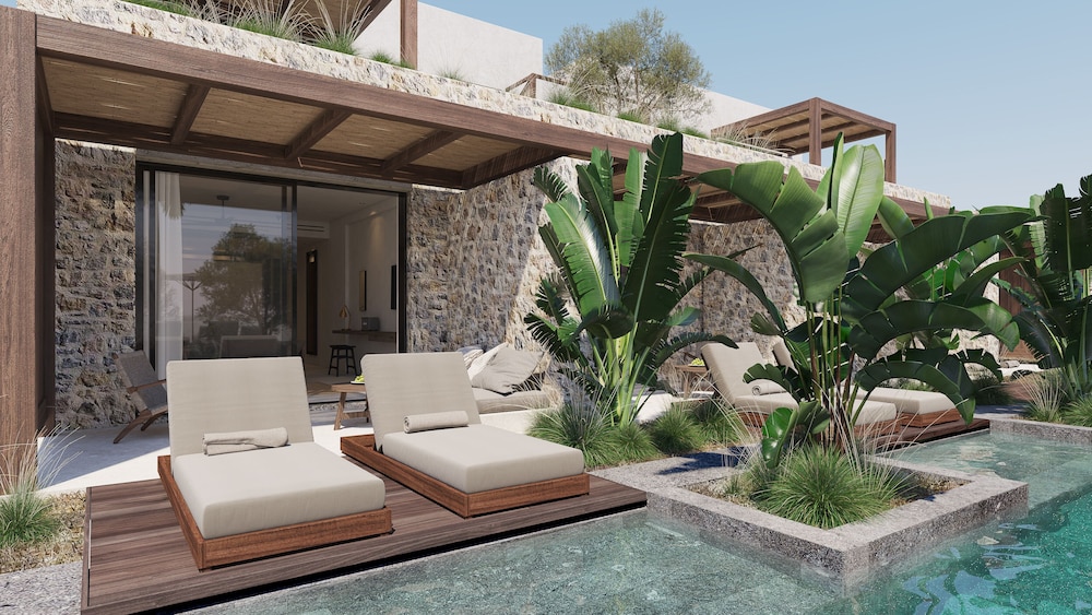 Swim-Up Suite - Photo 4