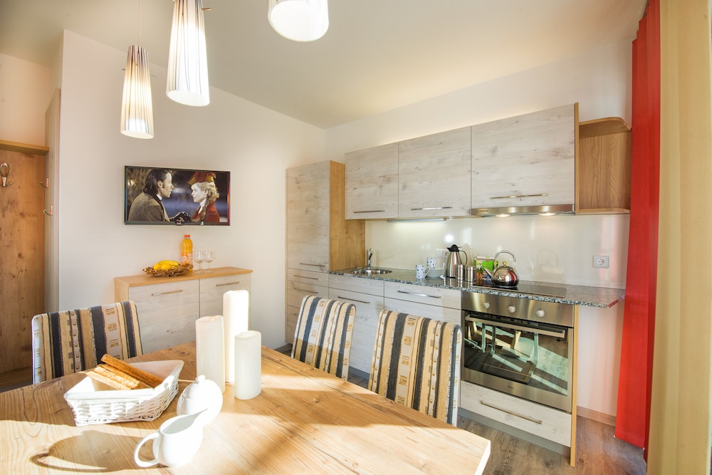 Standard Apartment, 1 Bedroom, Balcony (1 Small, free access to Alpentherme) photo 1