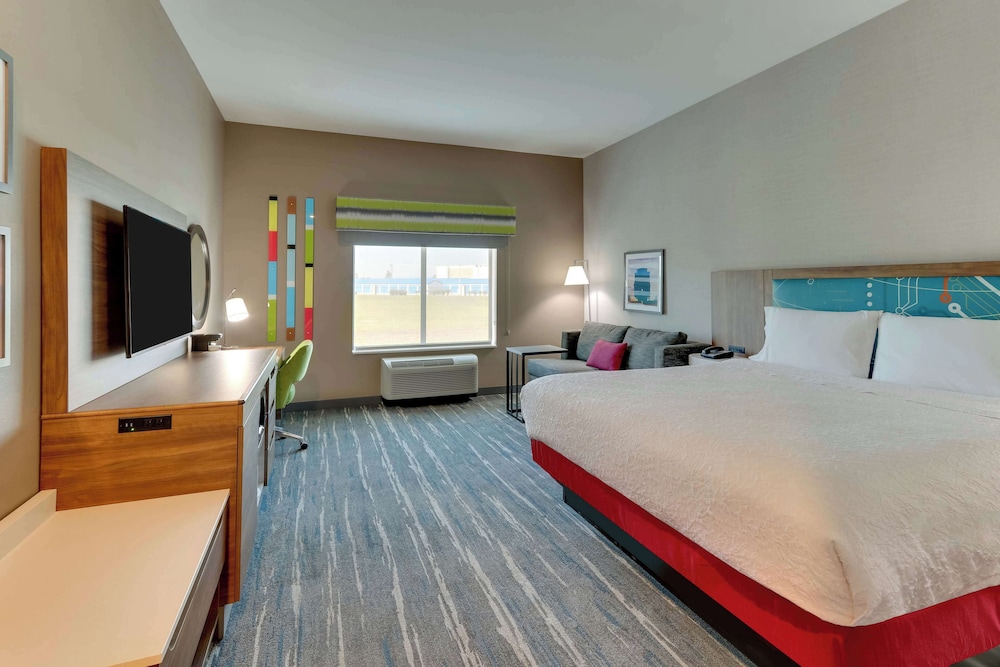 Suite, 1 King Bed, Non Smoking - Photo 1