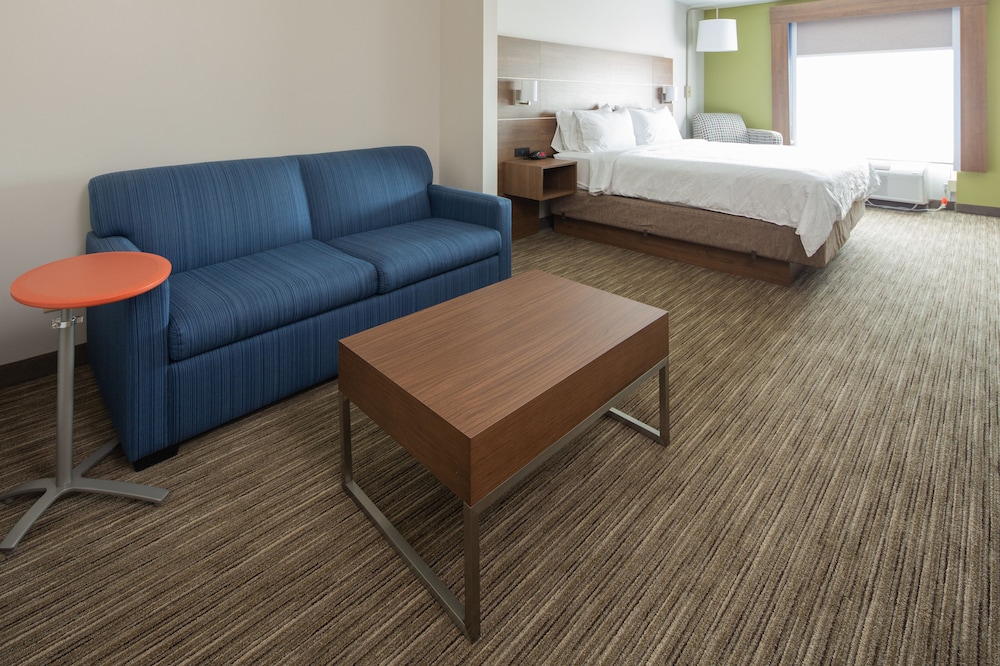 Standard Room, 1 King Bed, Accessible (Communication Accessible) - Photo 7