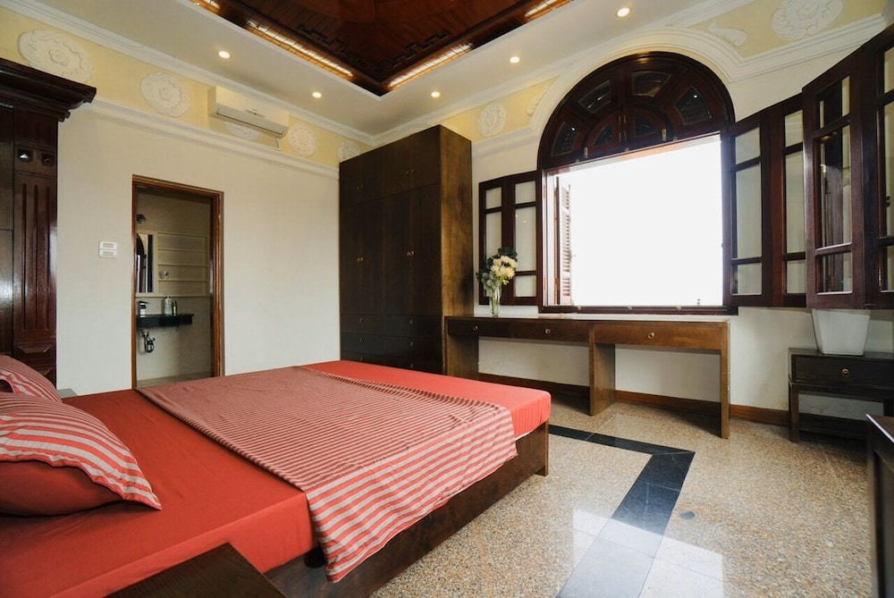 Basic Apartment, 1 Bedroom, Pool Access, Garden View
