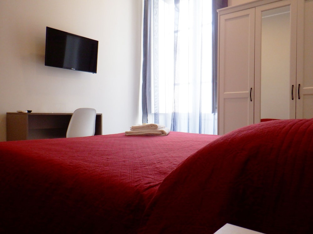 Premium Triple Room, Ensuite photo 2