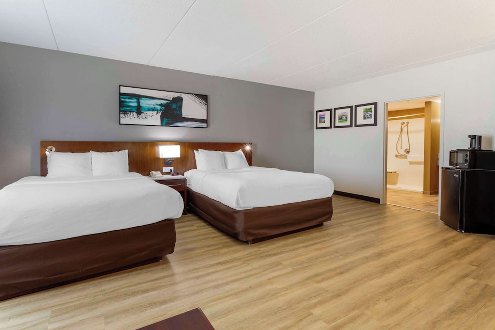 Suite, Multiple Beds, Accessible, Non Smoking - Photo 2
