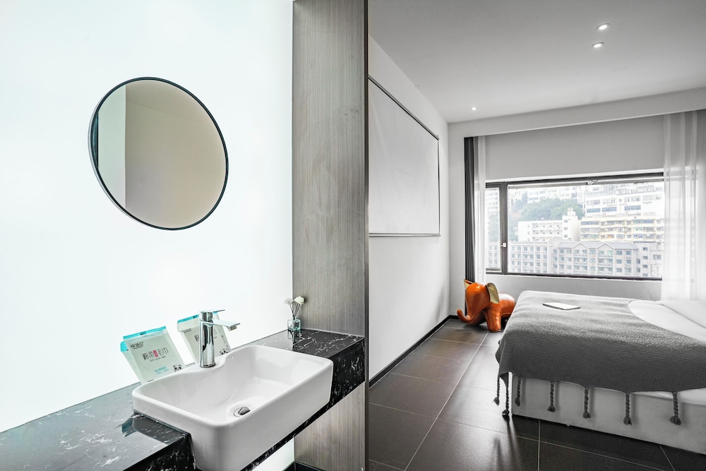 Classic Double Room, City View