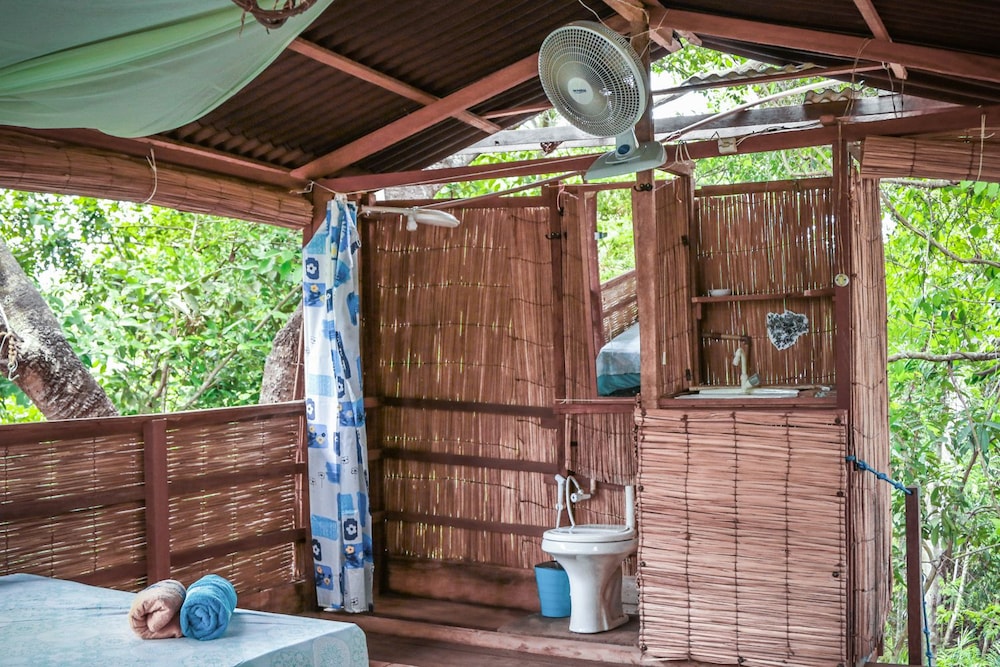 Tree House, Private Bathroom photo 2