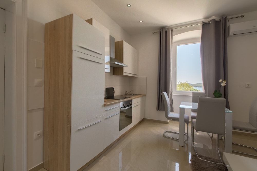 Exclusive Apartment (2) photo 3