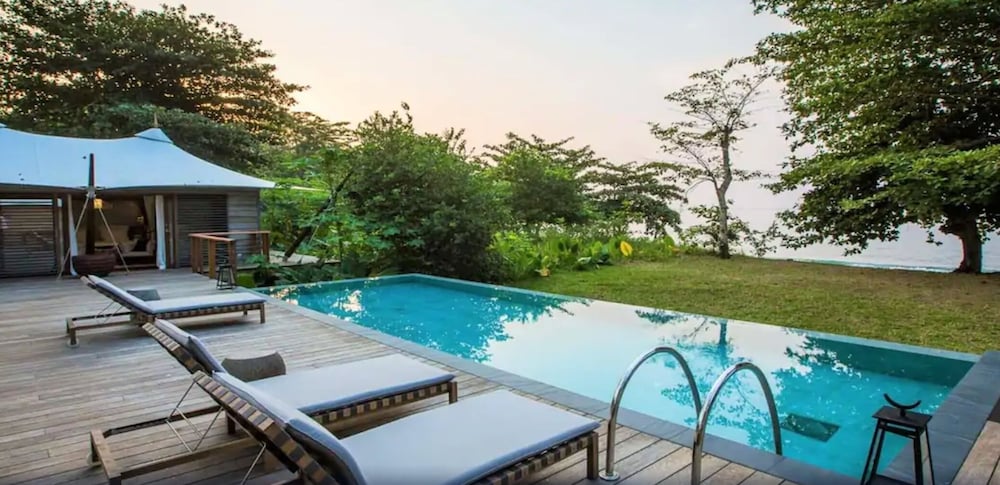 Luxury Villa, 3 Bedrooms, Beachfront (Tented Villa) photo 2