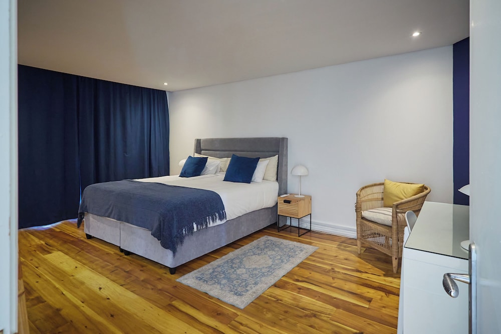 Double or Twin Room - Photo 3