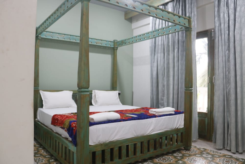 Deluxe Double Room, Garden View