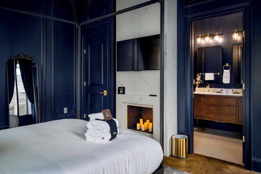 Queen Suite-Room 5
