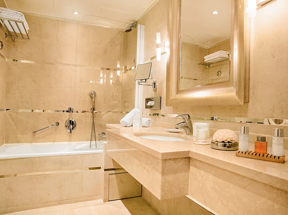 Prestige Room - Photo 5
