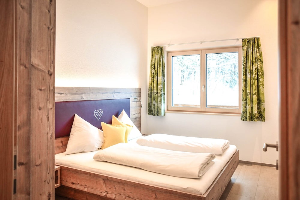 Deluxe Apartment, 2 Bedrooms, Balcony photo 1