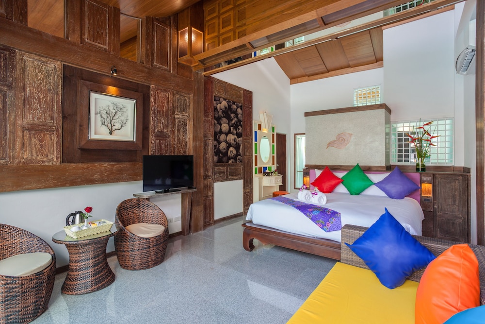 Luxury Villa, Pool Access