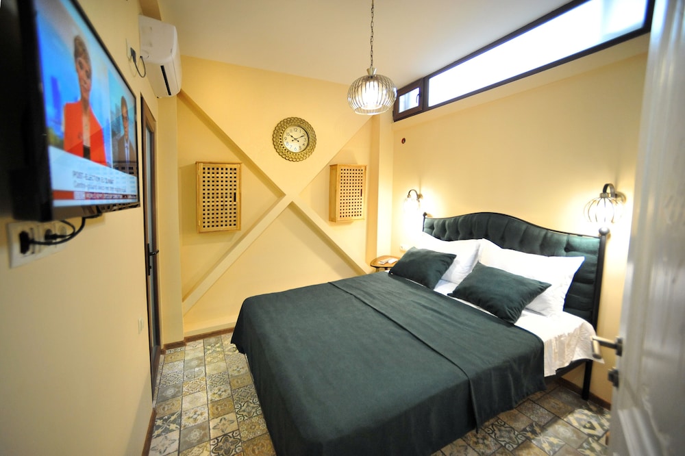 Economy Double Room photo 1