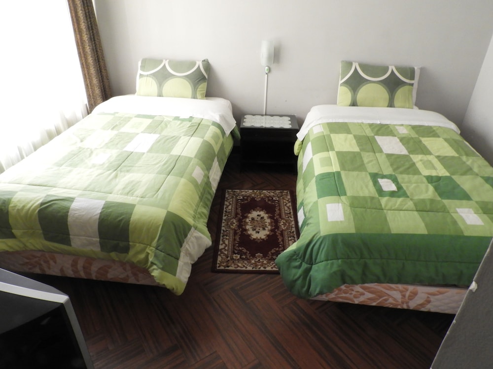 Apartment, 2 Bedrooms, Private Bathroom photo 2