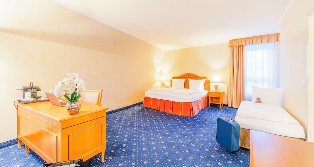 Junior Double Room (Junior King) - Photo 8
