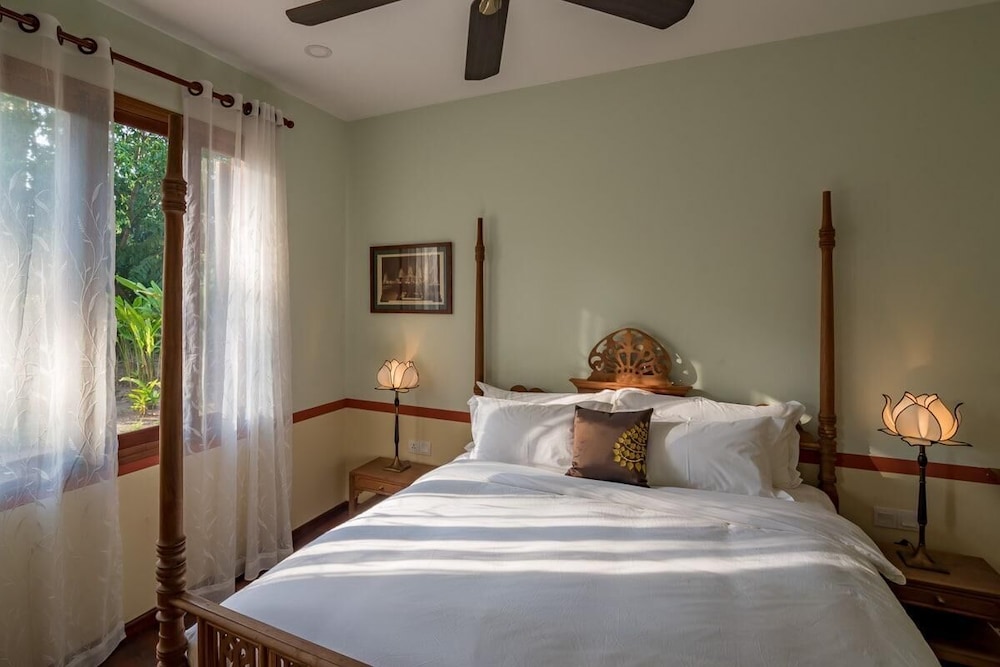 Pavilion Family Suite photo 3