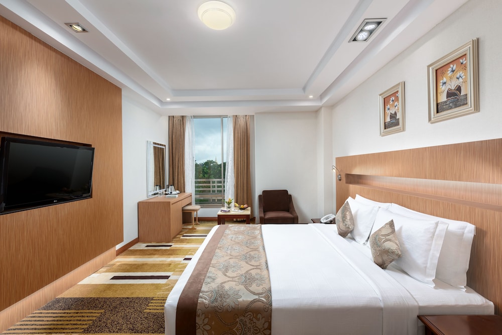 Deluxe Room, 1 Double Bed, Smoking photo 1