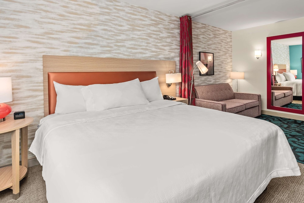 Studio Suite, 1 King Bed, Non Smoking