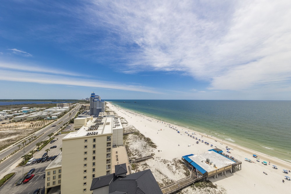 Signature Apartment, 3 Bedrooms, Balcony, Beach View photo 3