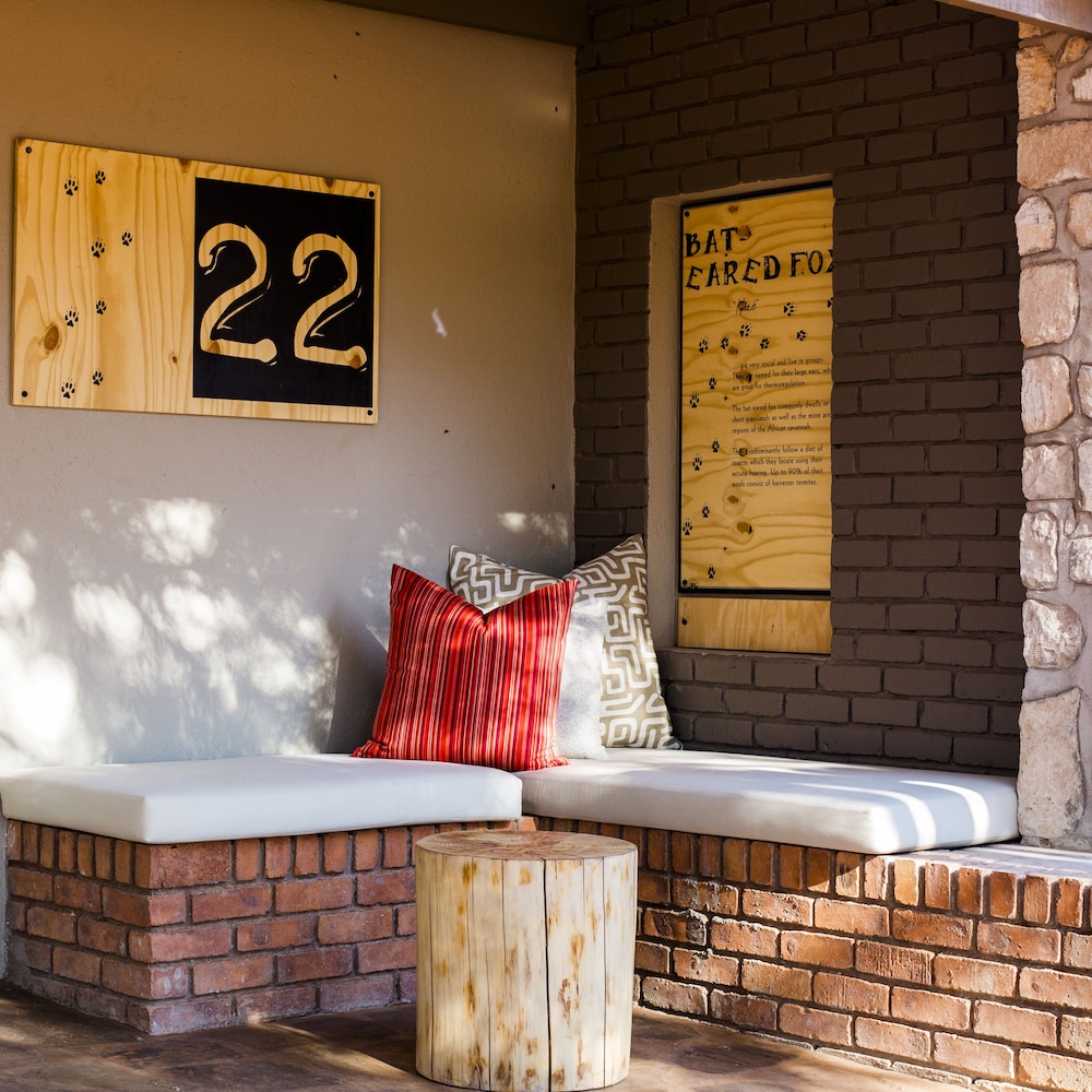 Standard Twin Room - Photo 11