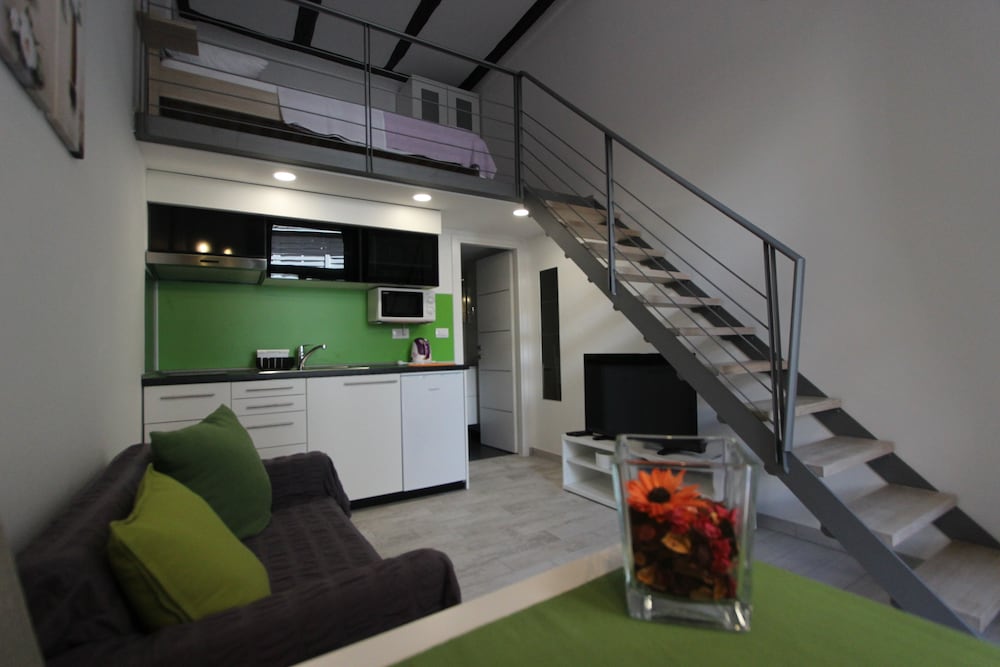 Apartment photo 1
