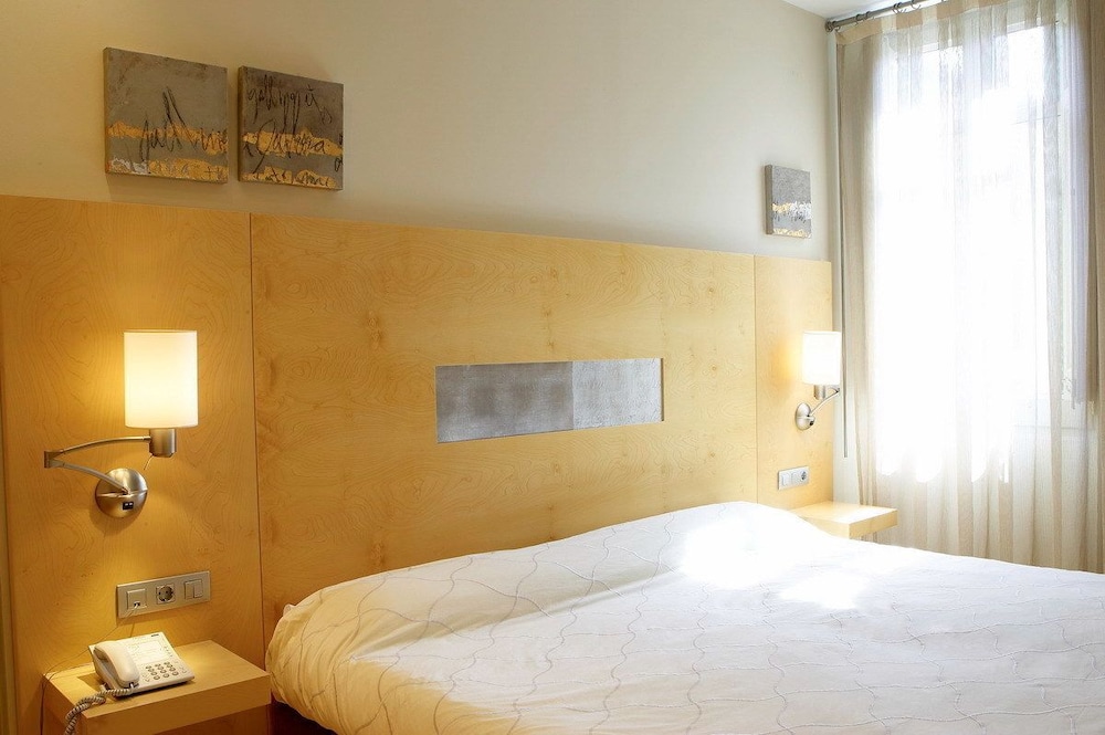 Double Room - Photo 3