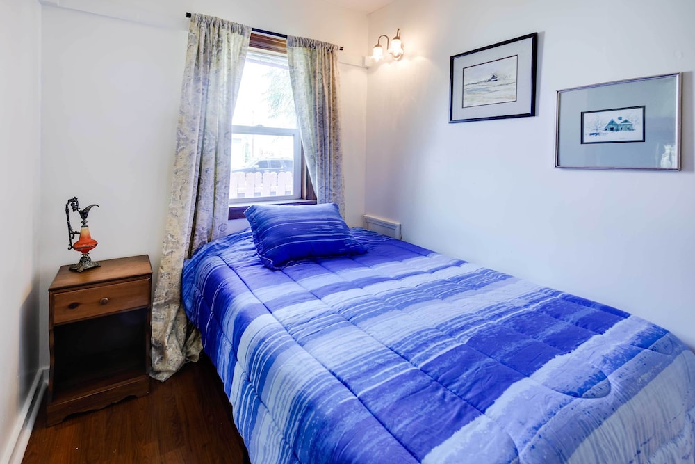 House (4 Bedrooms) photo 2
