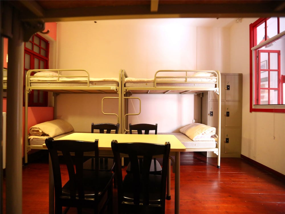 Mixed 8-Beds Dormitory photo 2