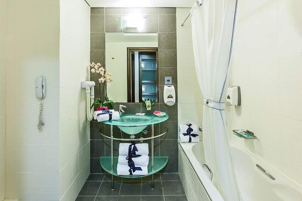 Double or Twin Room, Sea View photo 2