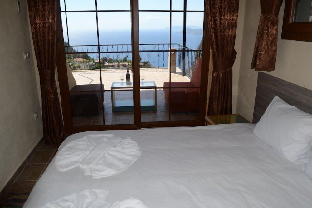 Deluxe Double Room, 1 Double Bed, Sea View photo 2