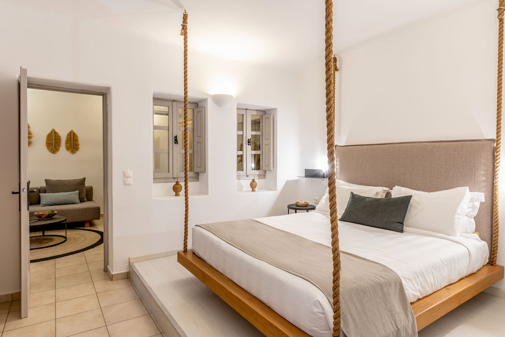Honeymoon Suite with private plunge pool