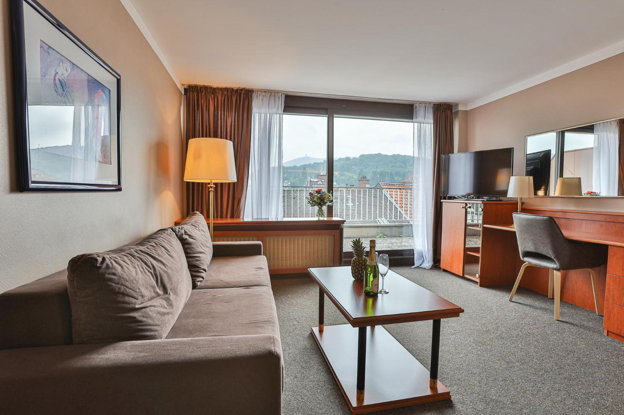 Suite with Balcony photo 3
