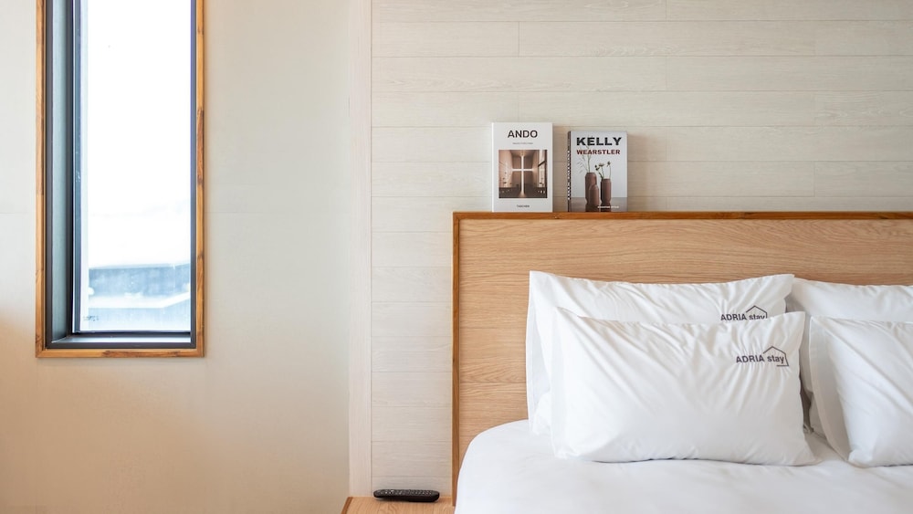 Basic Room, 1 Bedroom (Room 302) - Photo 4