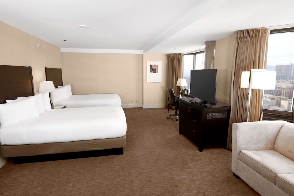 Junior Suite, 2 Double Beds (Deluxe View) - Photo 5
