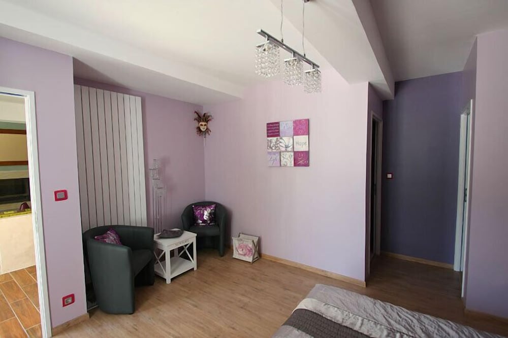 Lodge, 5 Bedrooms, For 12 Persons photo 1