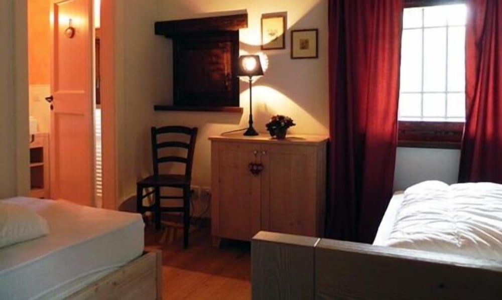 Double Or Twin Room photo 2