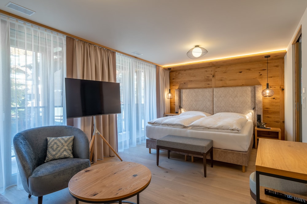 Deluxe Double Room - Photo 1