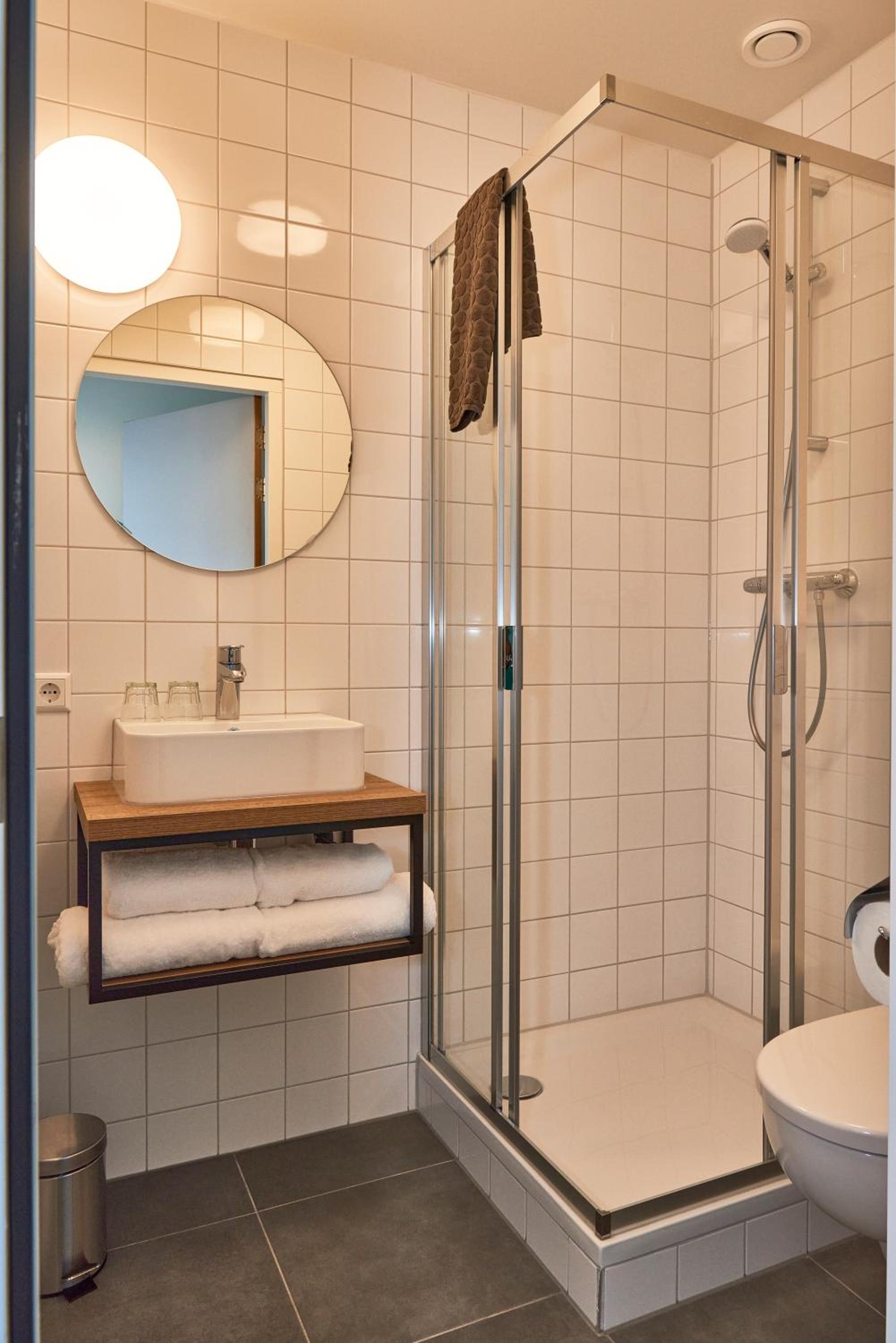 Standard Double or Twin Room photo 3