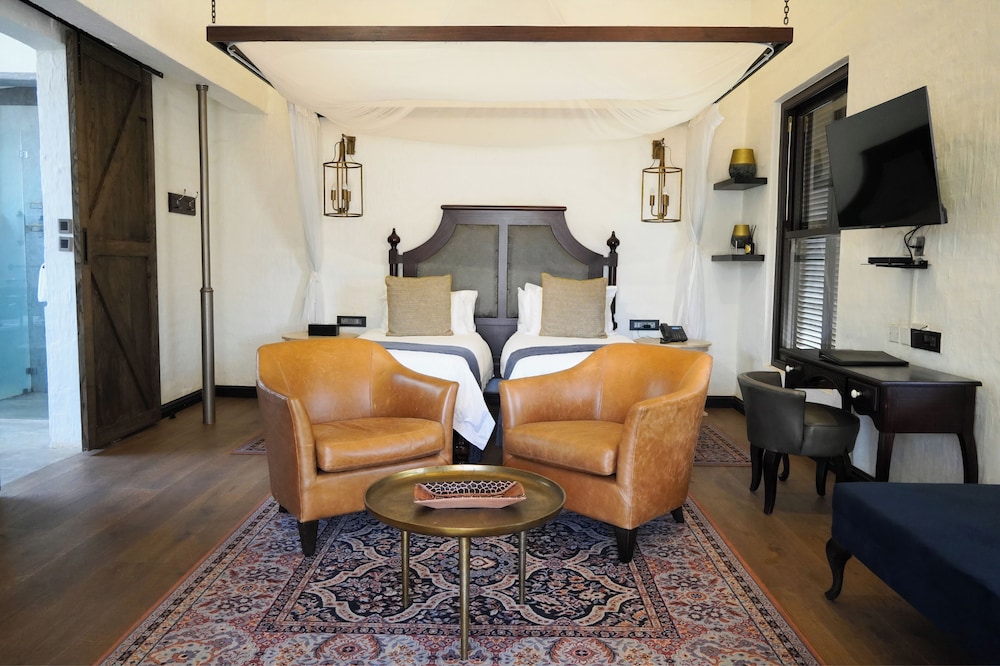Luxury Suite