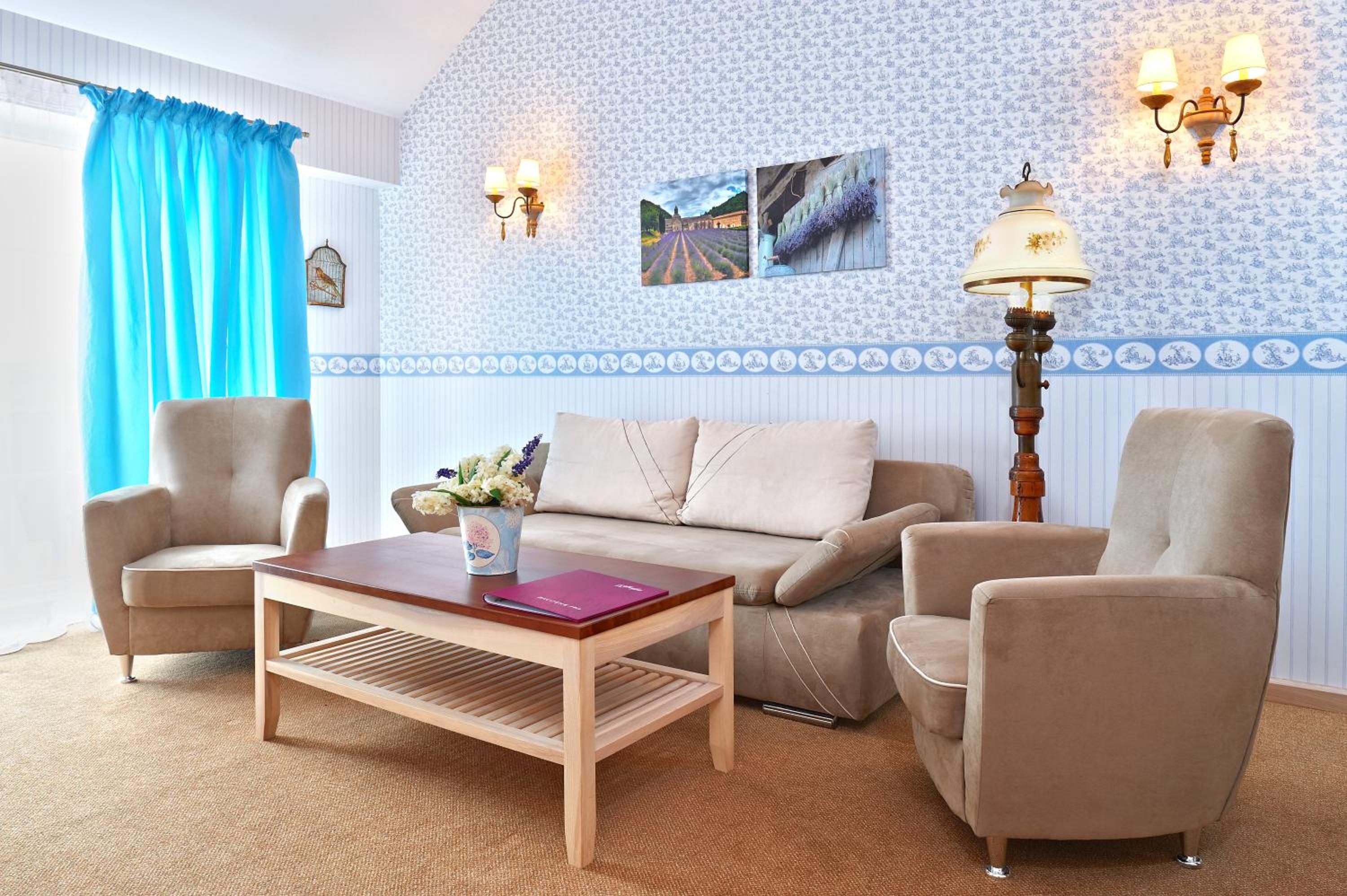 Deluxe Suite photo 1