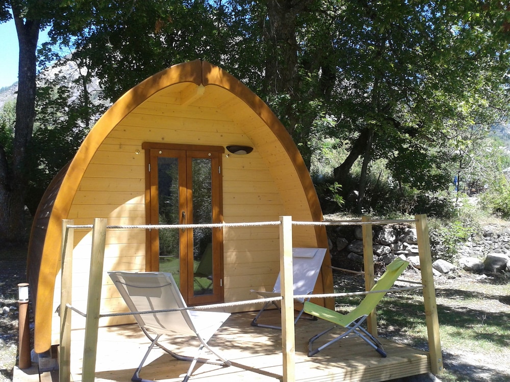 Traditional Cabin, 1 Double Bed photo 3