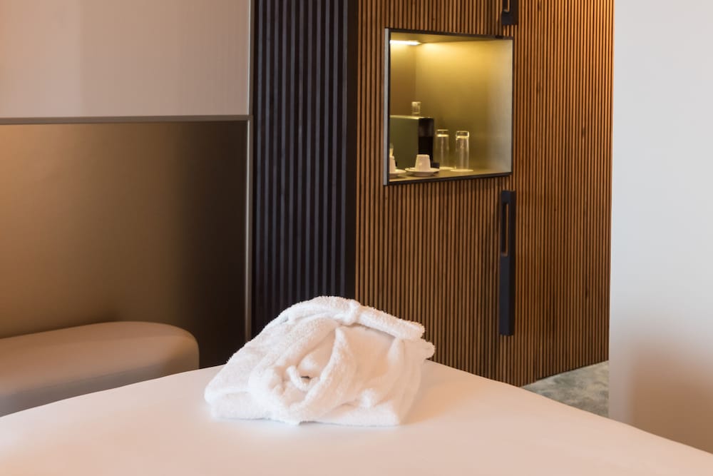 Executive Twin Room - Photo 1